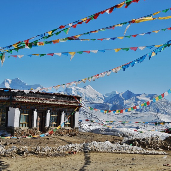 Zasněžené vrcholky Himalájí