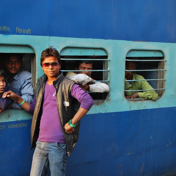Jízda indickým vlakem s místními