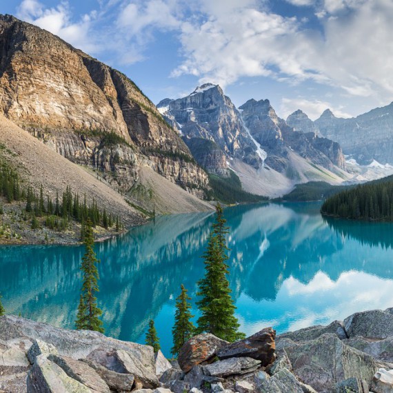 Jezero Moraine v Kanadě 