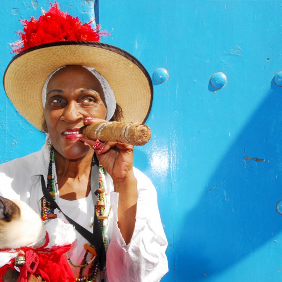 Pravý kubánský doutník bude chutnat i nekuřákům