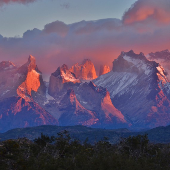Torres del Paine při západu slunce 