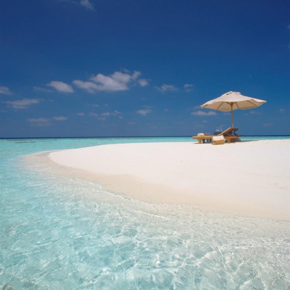 Běltostné pláže lákají k odpočinku