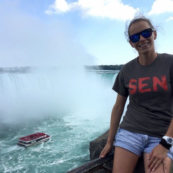 Se SEN průvodcem na Viktoriiných vodopádech