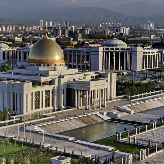 Navštívíme i moderní města Střední Asie 