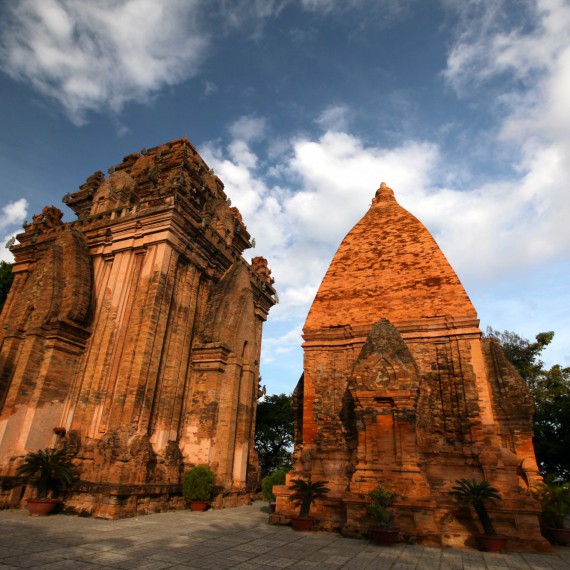 Využijte slevu First Minute pro cestu do Vietnamu