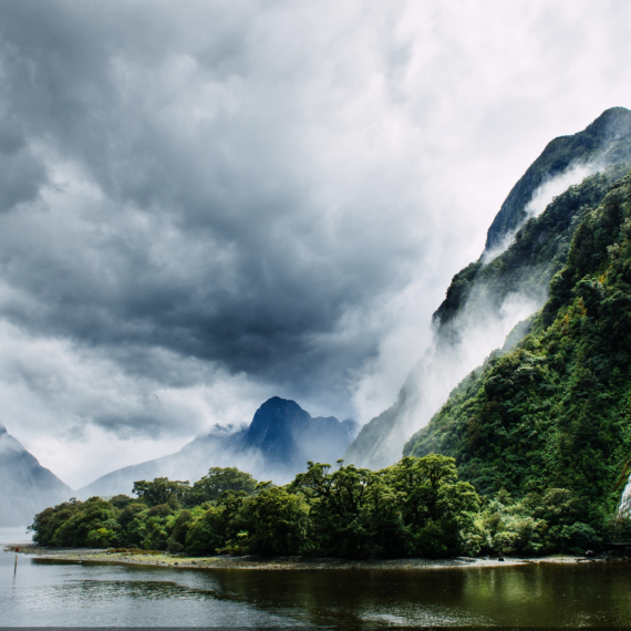 Milford Sound je nejdeštivějším místem země