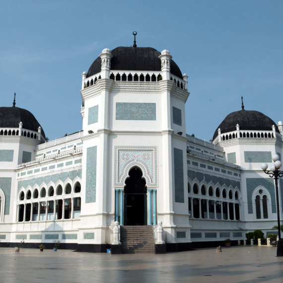 Velká mešita v Medanu na Sumatře