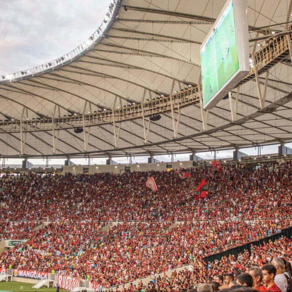S CK SEN na stadion Maracana