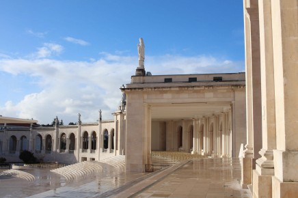 Prohlédneme si i poutní místo Fatima 