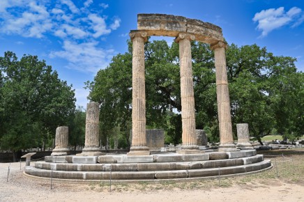 Starověký Filippeion patří k nejmalebnějším a nejfotogeničtějším památkám dnešní Olympie.