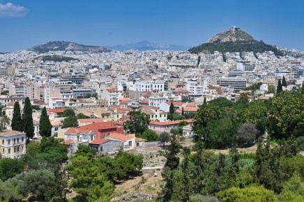 Pahorek Lykavittos patří k ikonám Atén. Vyjedete nahoru lanovkou a vychutnáte si frappé s výhledem na Athény pod nohama?